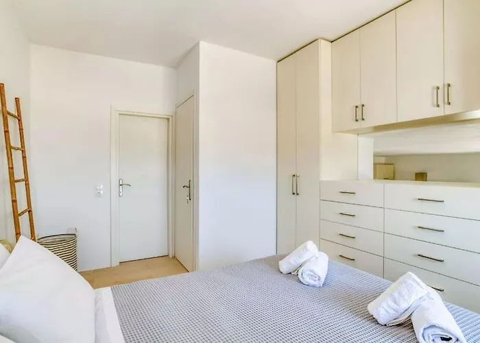 Villa Villamar - Private With Pool In Naoussa