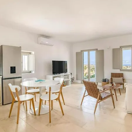 Βίλα Villamar - Private With Pool In Naoussa *