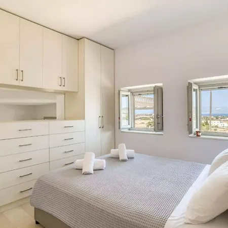 Villamar - Private With Pool In Naoussa Parikia (Paros)