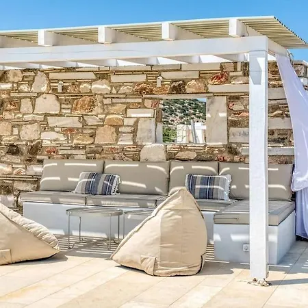 Villamar - Private With Pool In Naoussa Βίλα