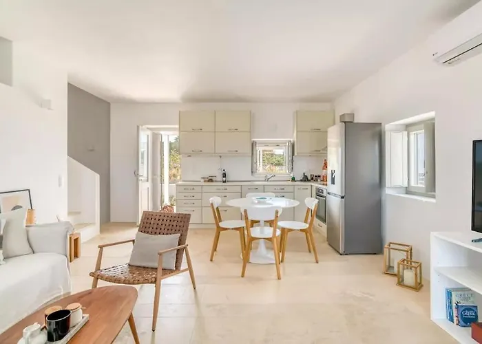 Villa Villamar - Private With Pool In Naoussa